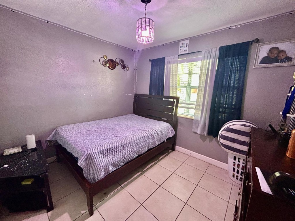 Broadview Country Club Es - Residential