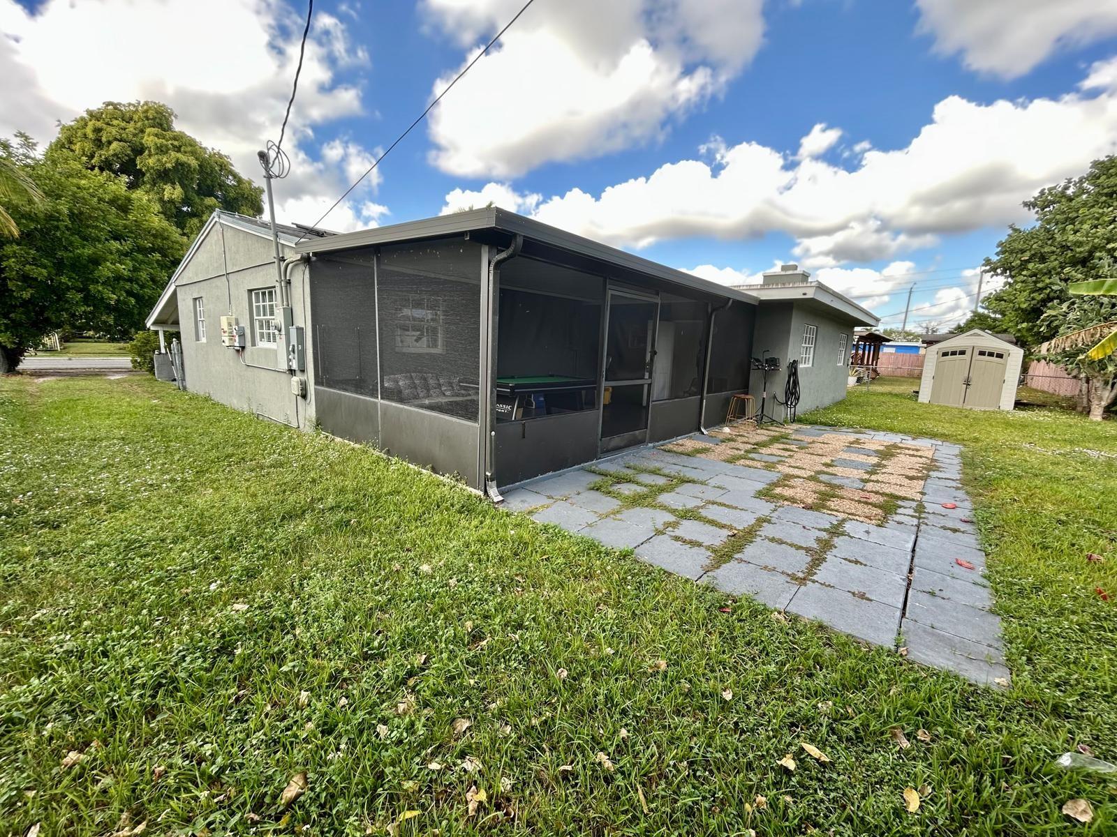 Broadview Country Club Es - Residential