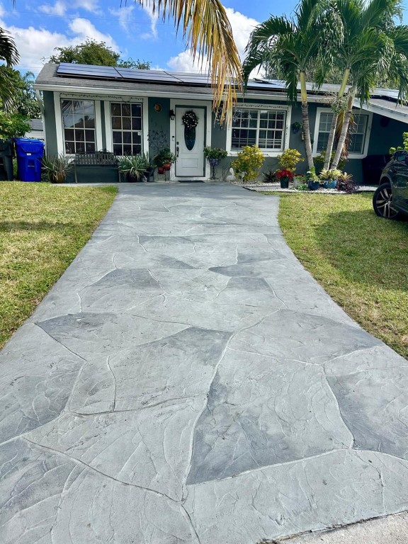 Broadview Country Club Es - Residential