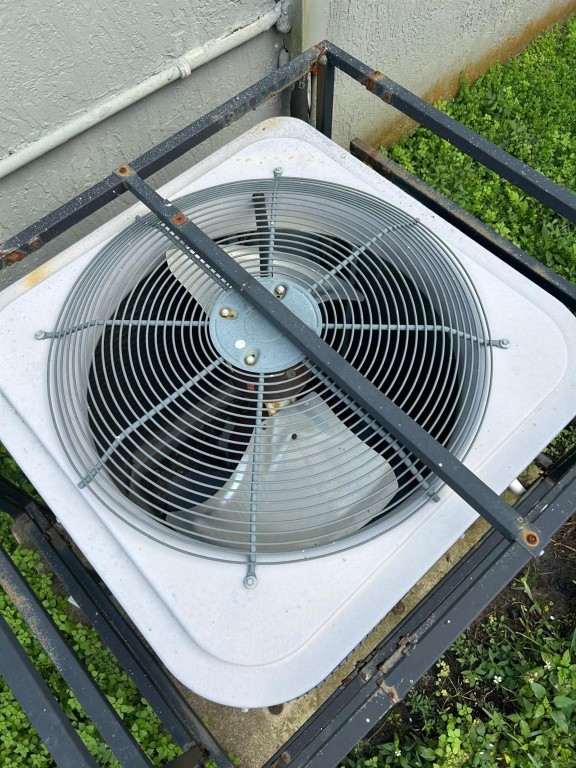 Broadview Country Club Es - Residential