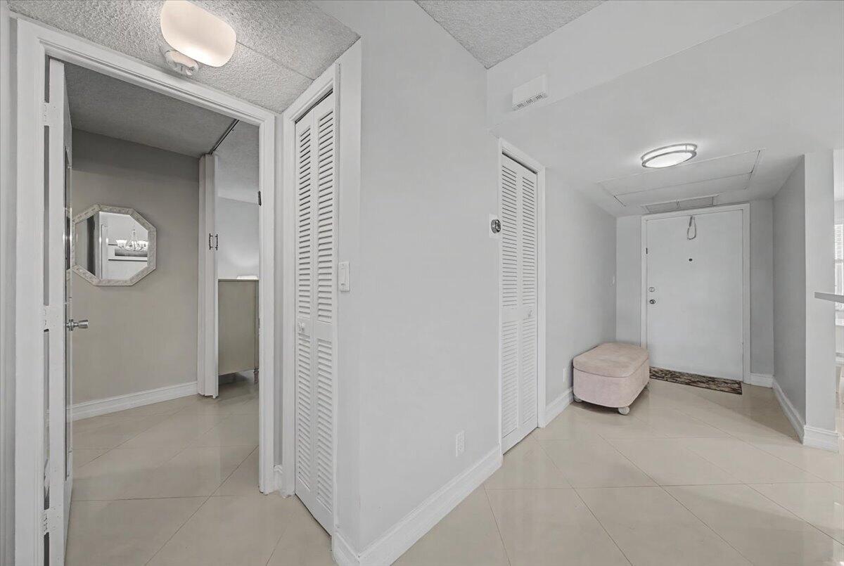 NO 3 PALM-AIRE COUNTRY CLUB - Residential Lease