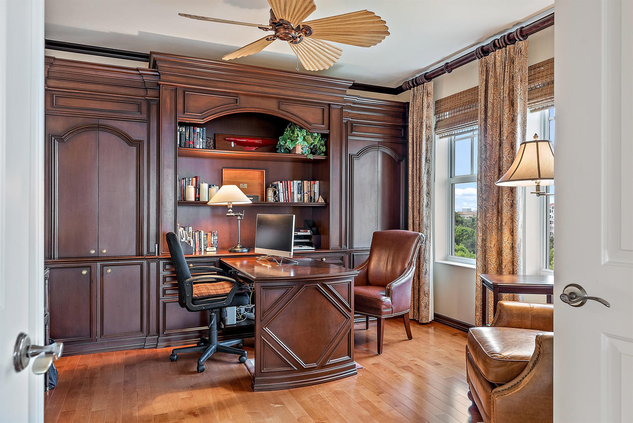 Jupiter Yacht Club - Residential