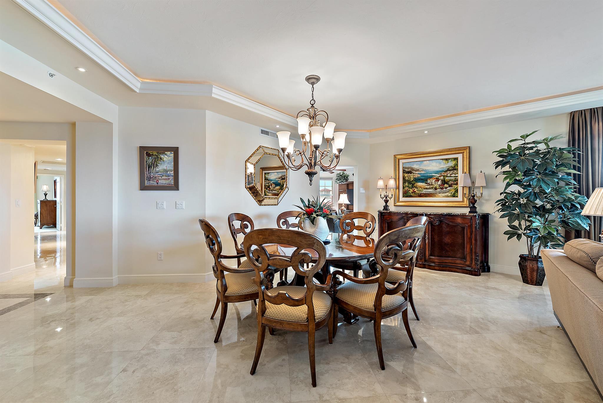 Jupiter Yacht Club - Residential