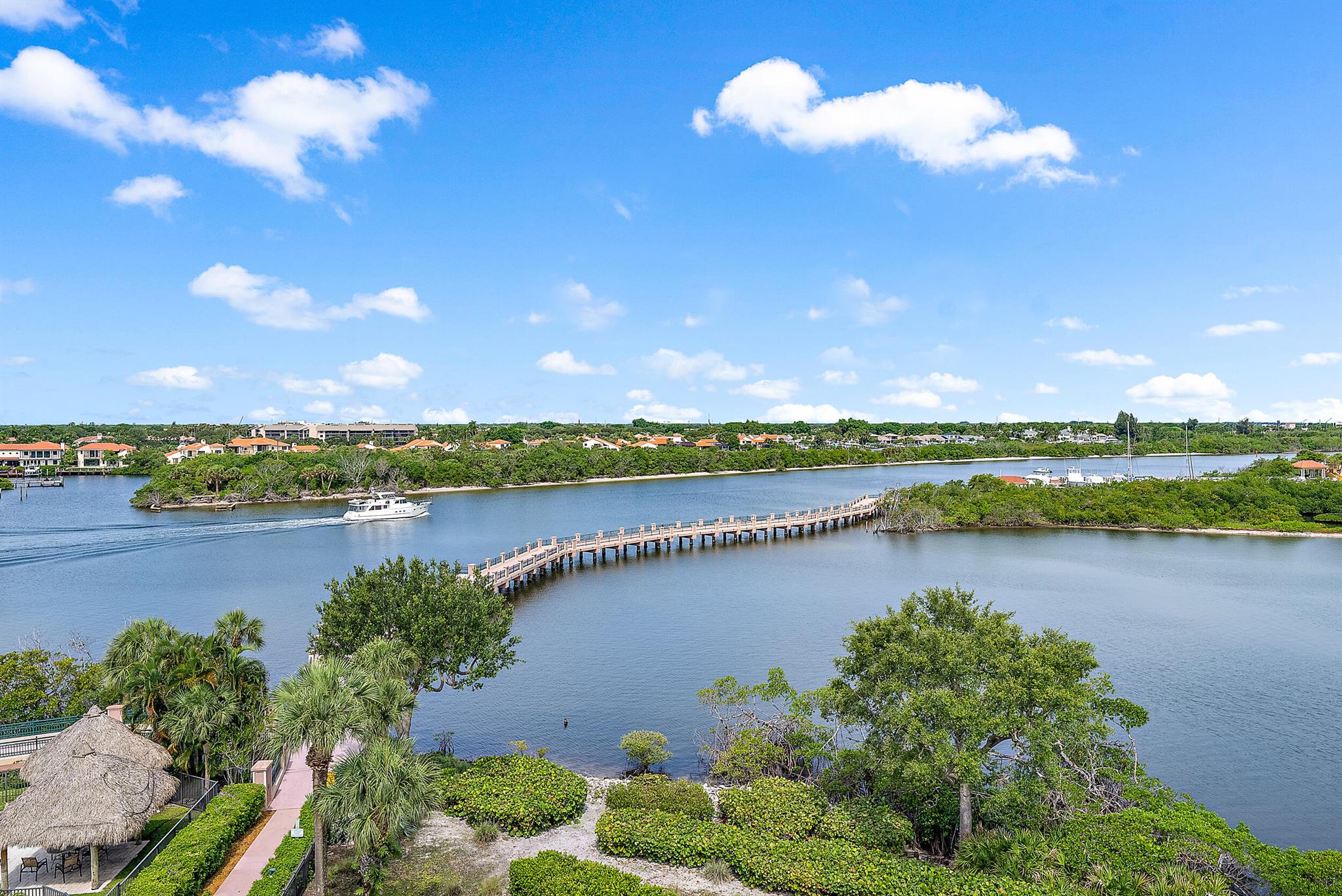 Jupiter Yacht Club - Residential