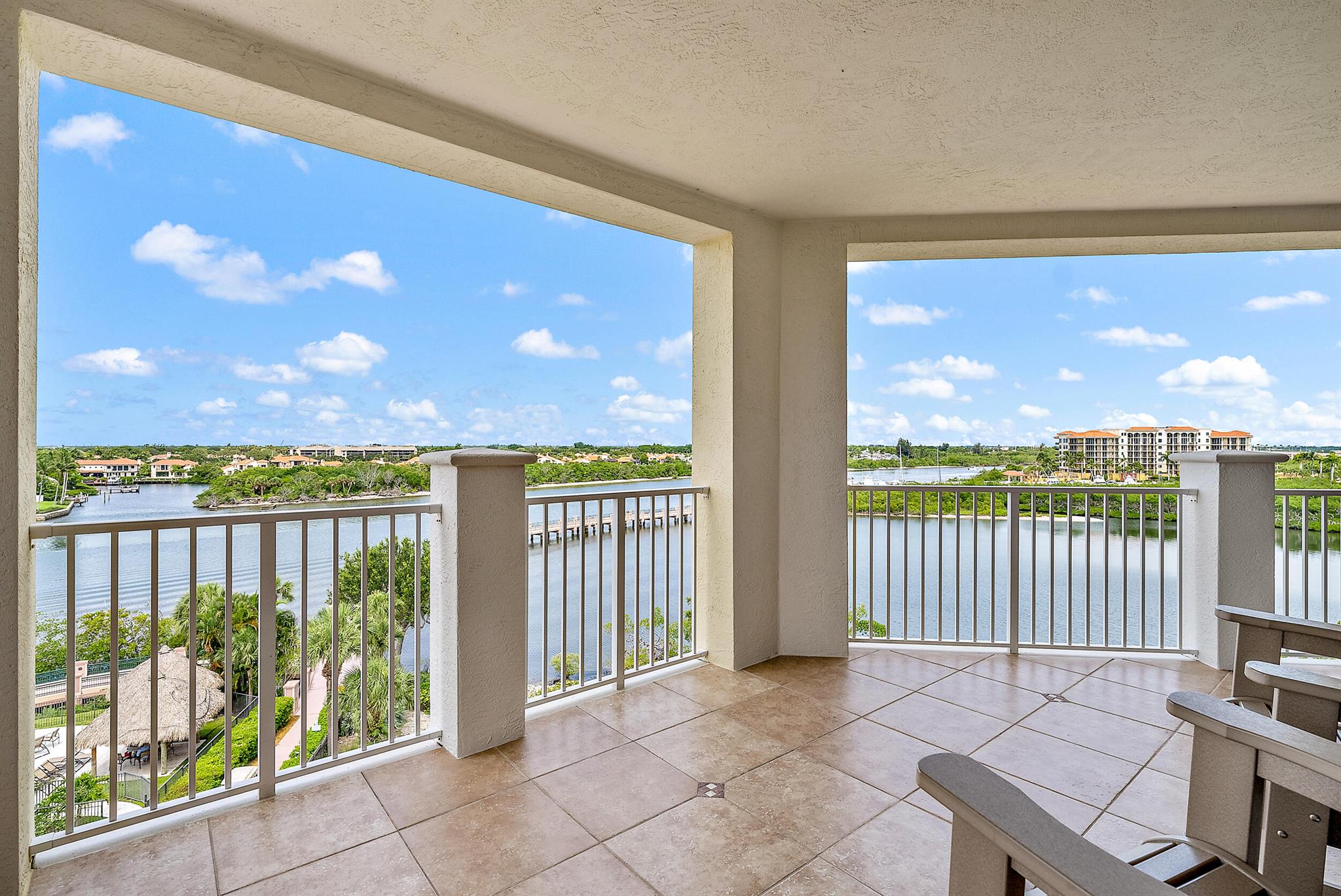 Jupiter Yacht Club - Residential