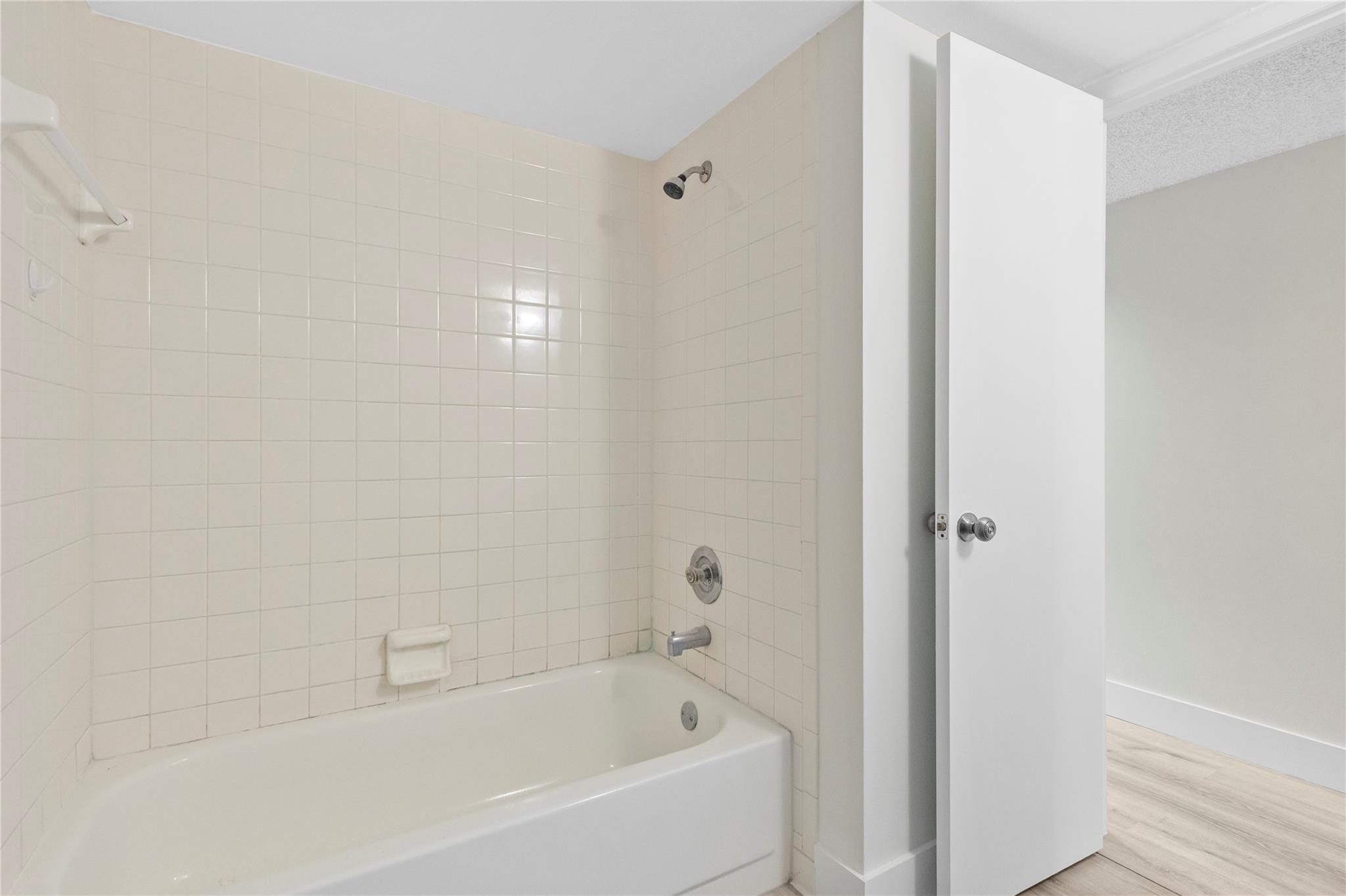 Gardens North #9 Condo - Residential Lease