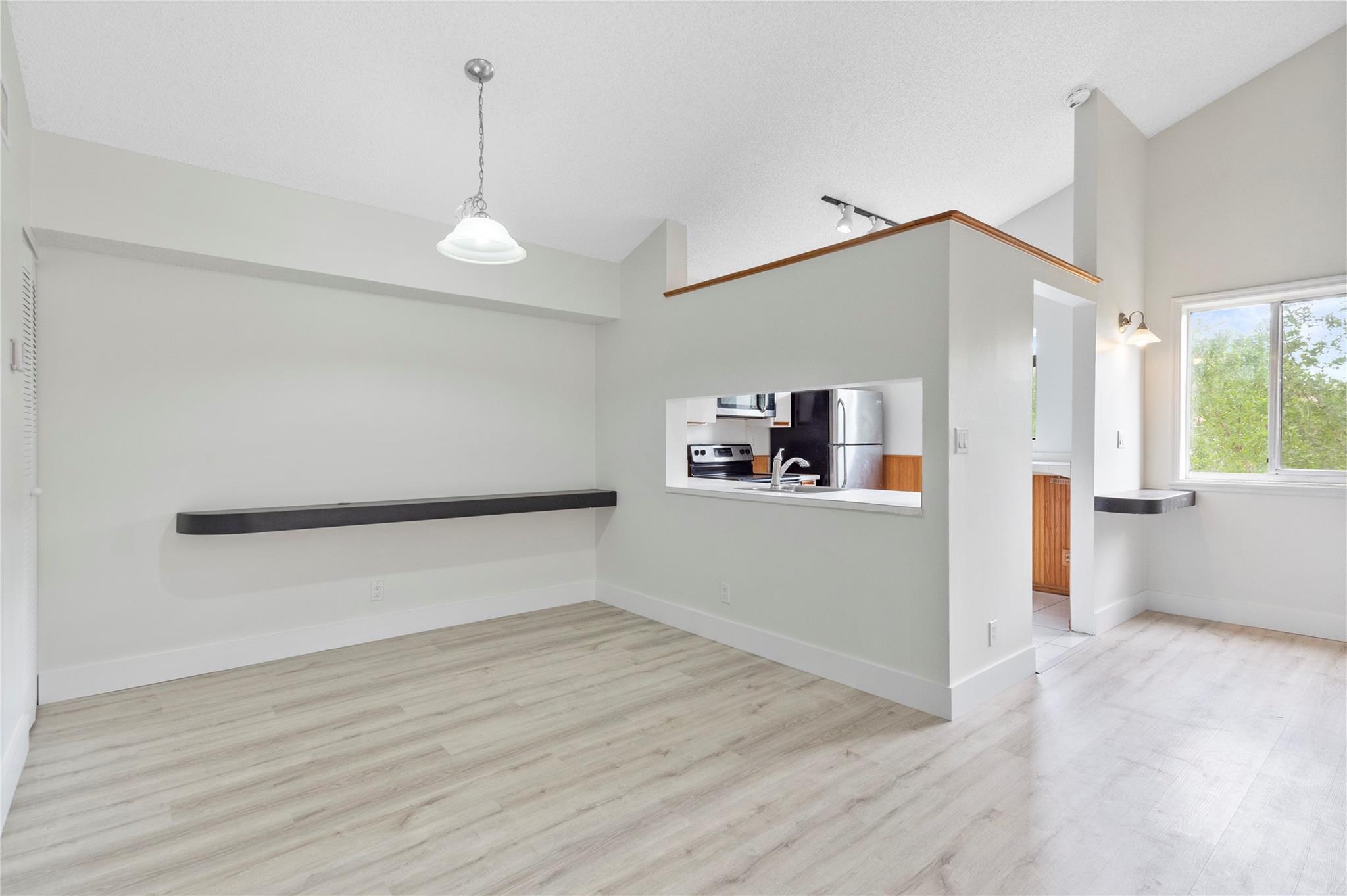 Gardens North #9 Condo - Residential Lease