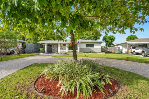 Tiny photo for 731 NE 49TH Street, Oakland Park, FL 33334 (MLS # B26087622)