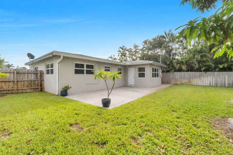 Tiny photo for 731 NE 49TH Street, Oakland Park, FL 33334 (MLS # B26087622)