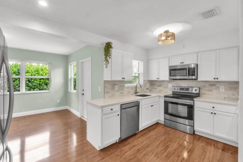 Tiny photo for 731 NE 49TH Street, Oakland Park, FL 33334 (MLS # B26087622)