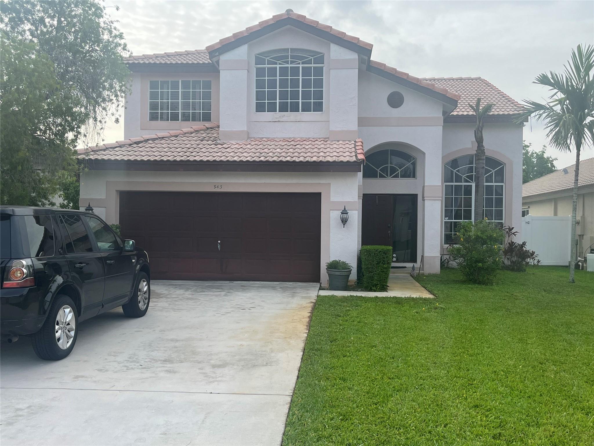 343 SW 183rd Ter