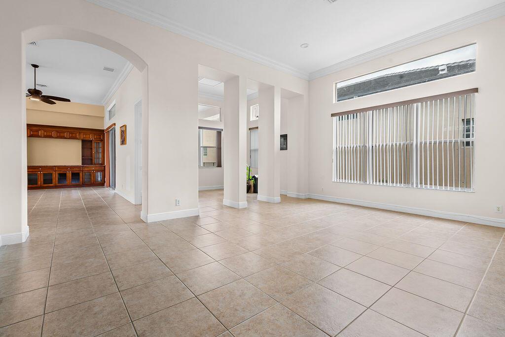 11218 Osprey Lake Lane, Palm Beach Gardens, FL, 33412/$799,665 4 11218 Osprey Lake Lane