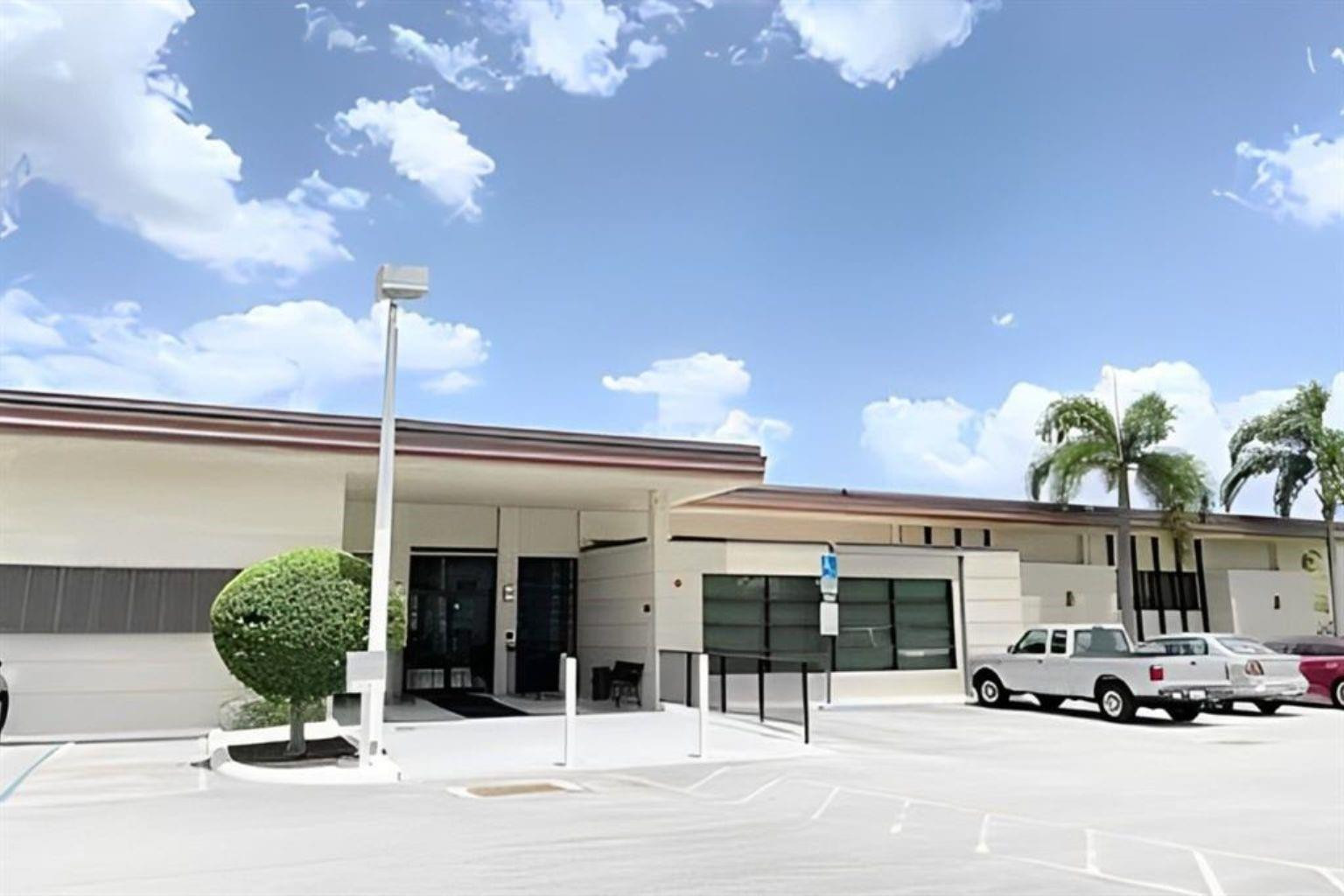 ORIOLE GARDENS CONDO - Residential