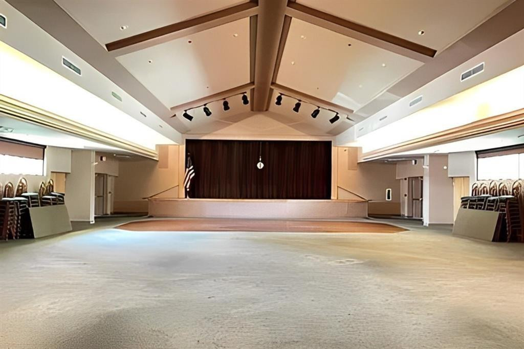 ORIOLE GARDENS CONDO - Residential