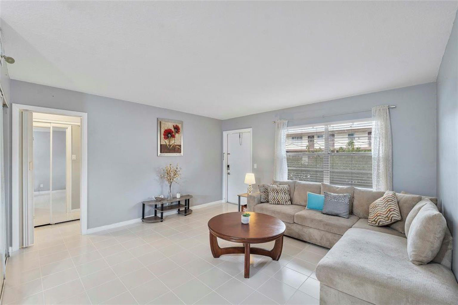 ORIOLE GARDENS CONDO - Residential