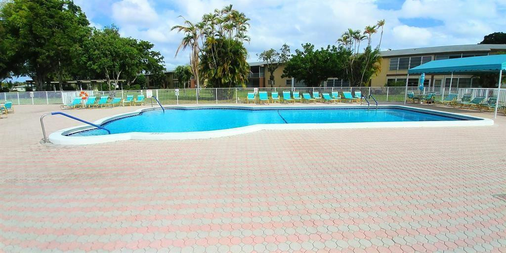 ORIOLE GARDENS CONDO - Residential