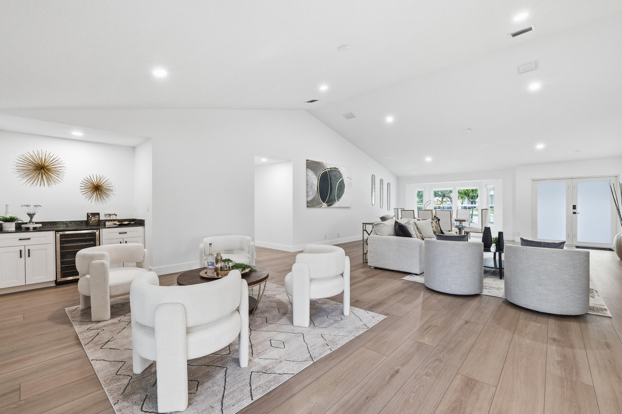 PARKLAND LAKES - Residential