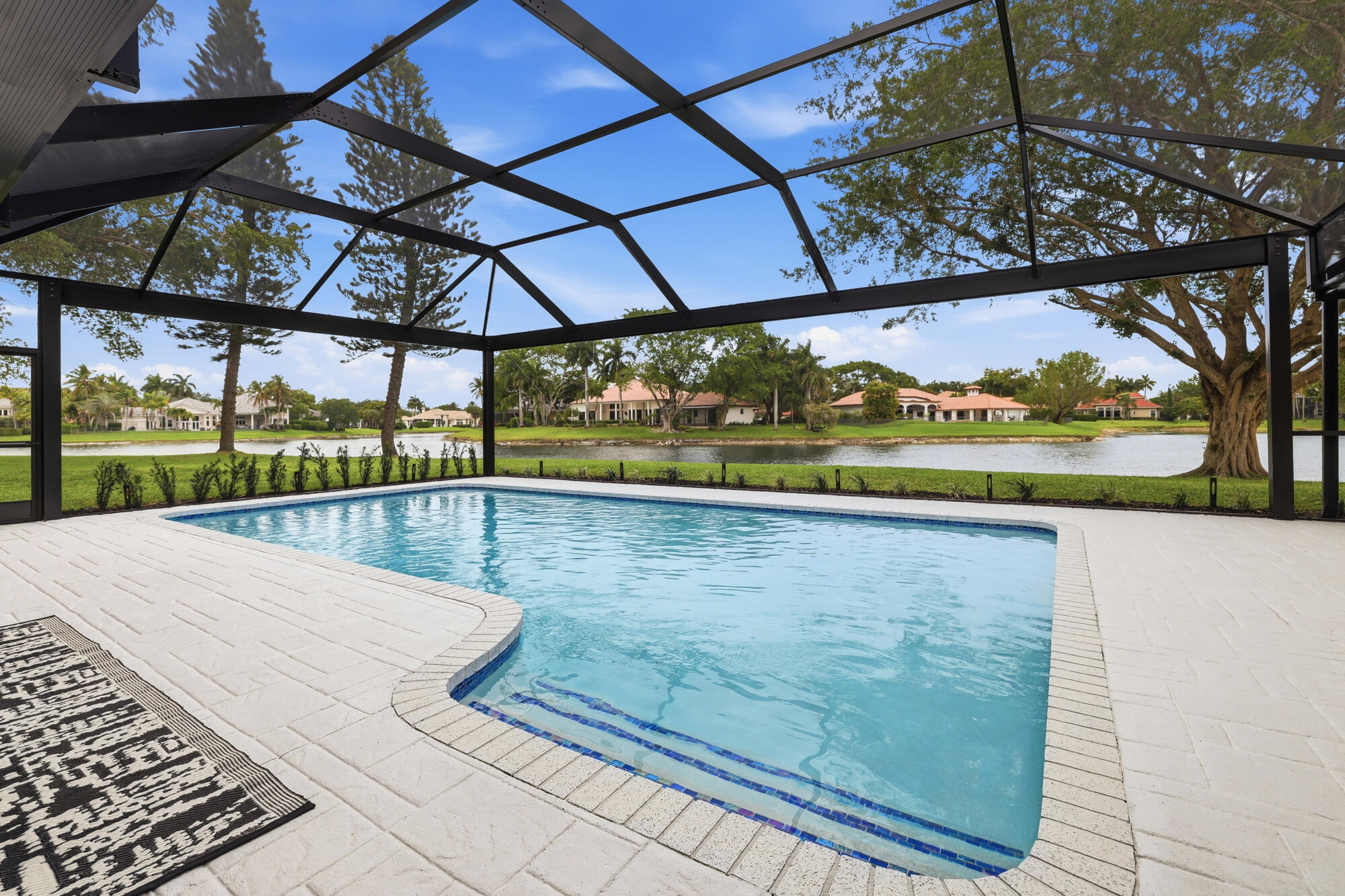 PARKLAND LAKES - Residential