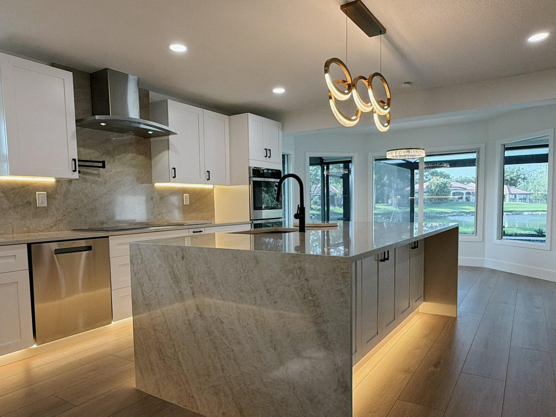 7411 Dover Lane
