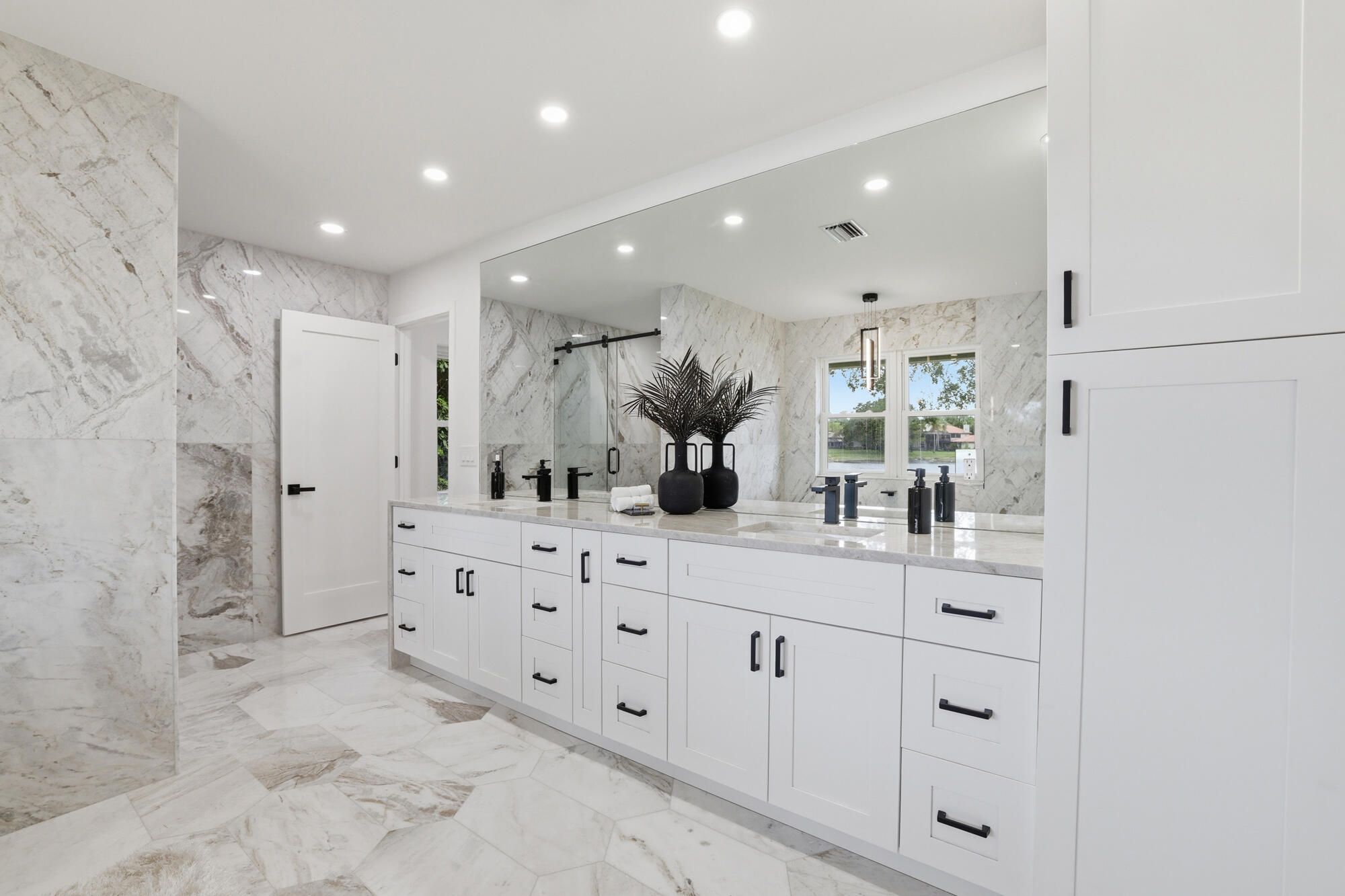 PARKLAND LAKES - Residential