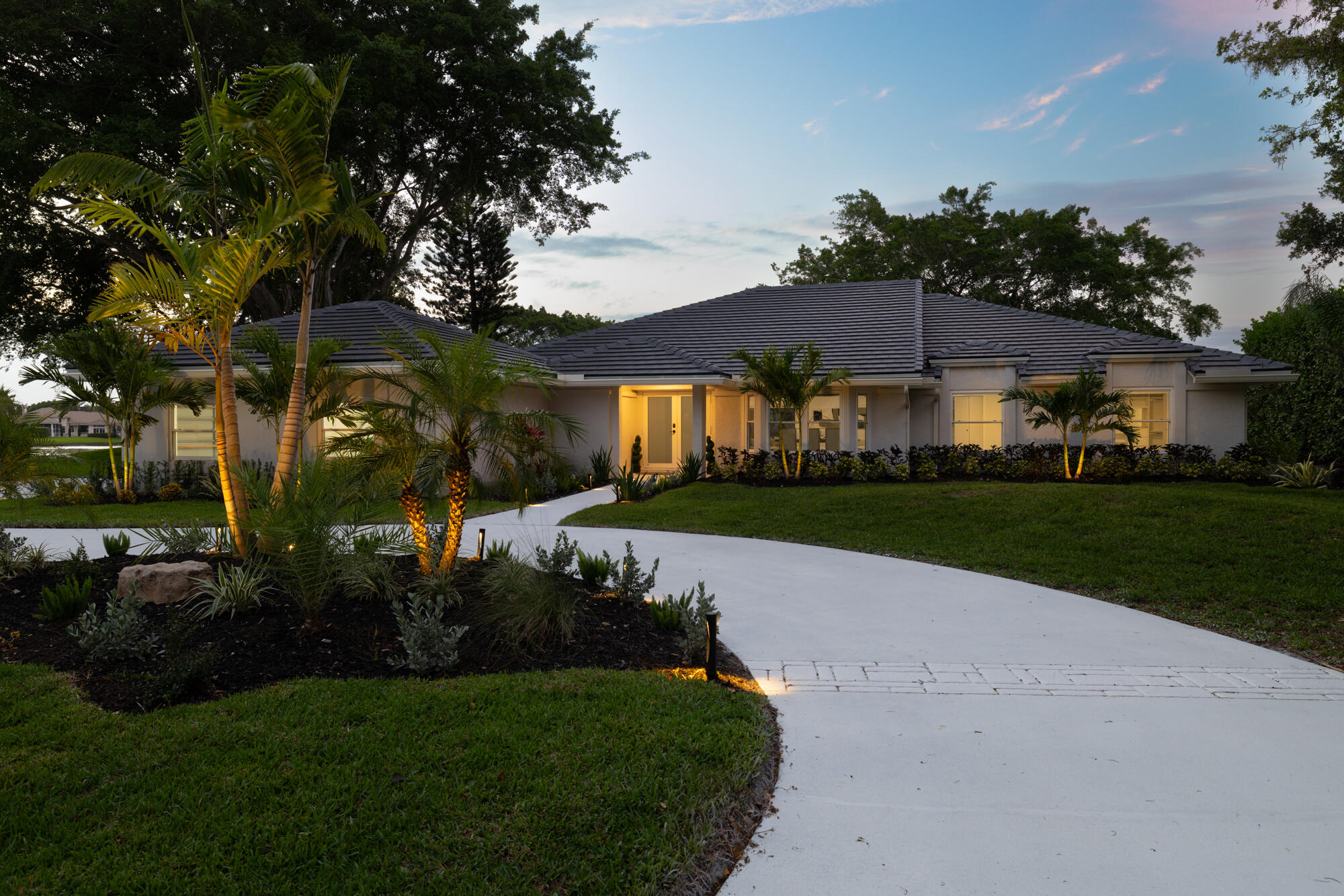PARKLAND LAKES - Residential