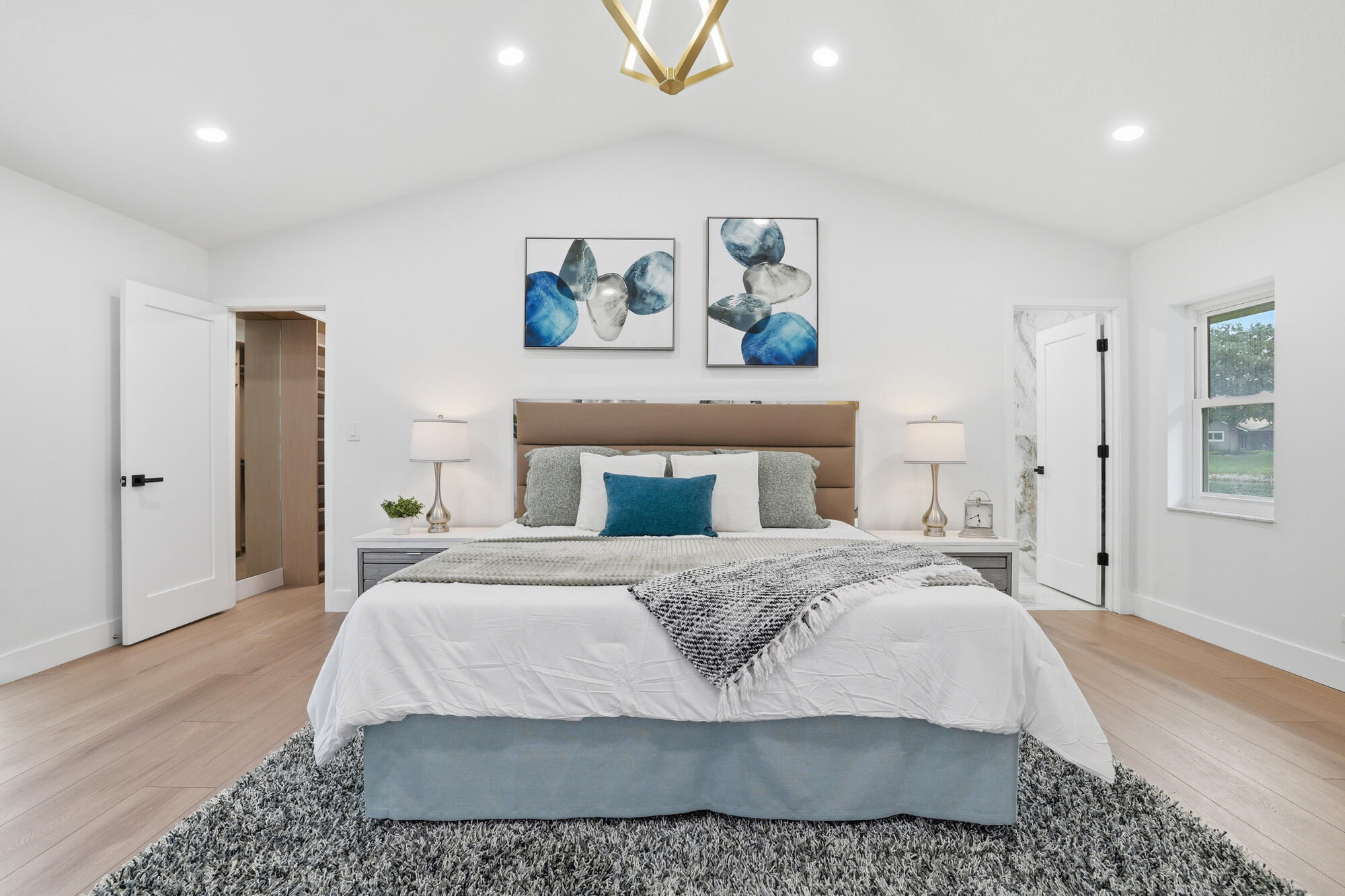 PARKLAND LAKES - Residential