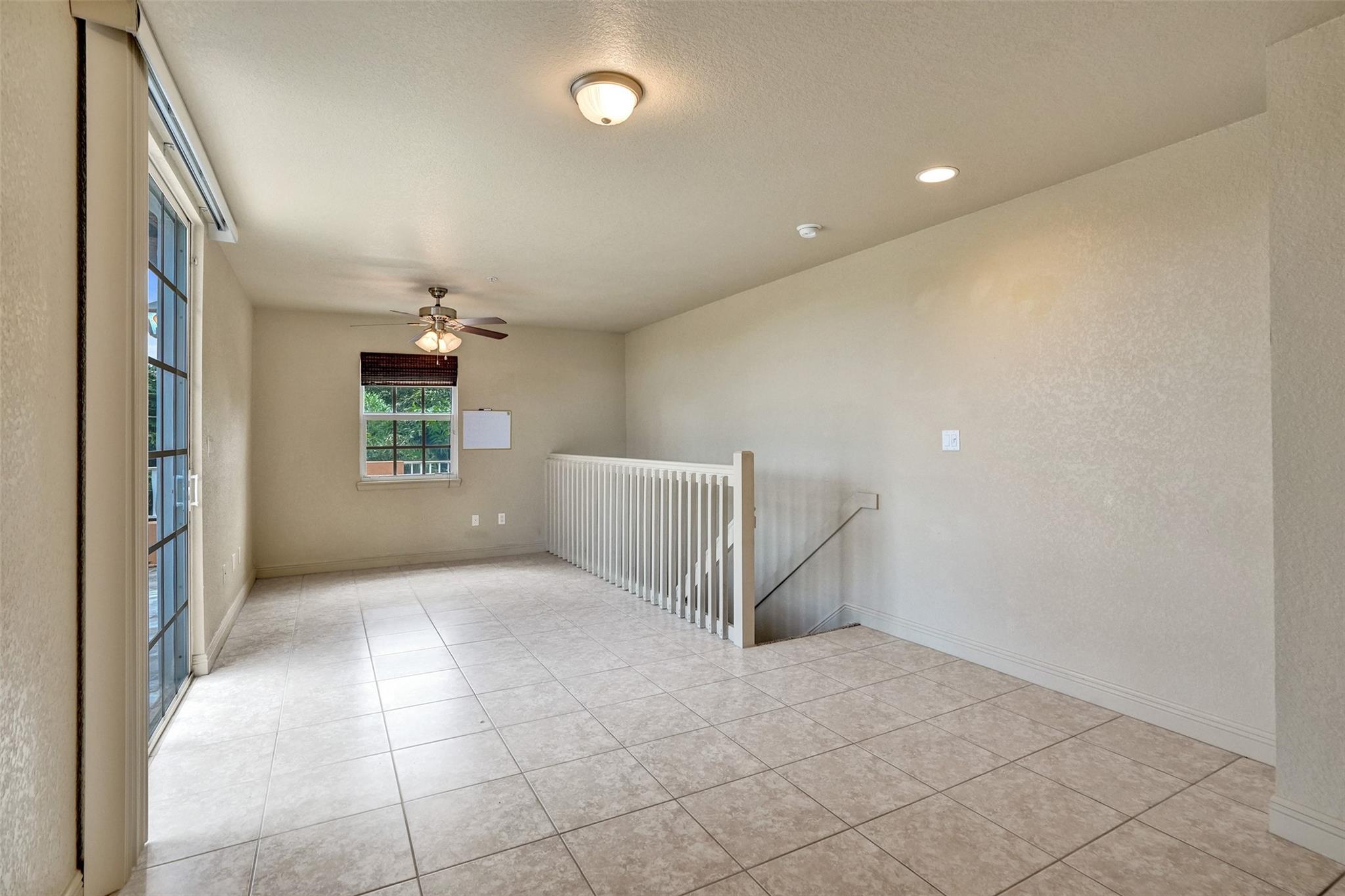 624 NE 29 Drive Townhomes - Residential
