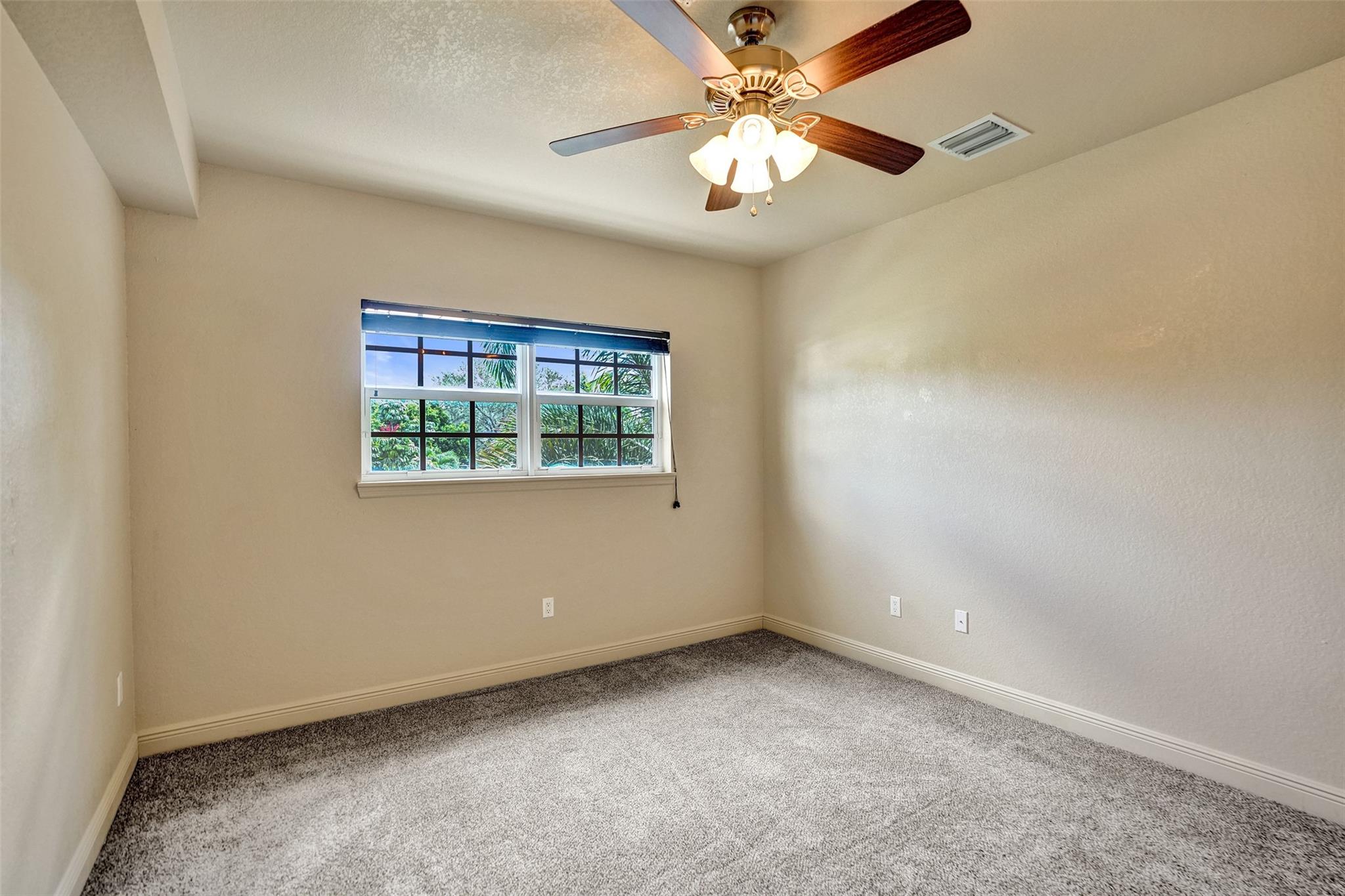 624 NE 29 Drive Townhomes - Residential