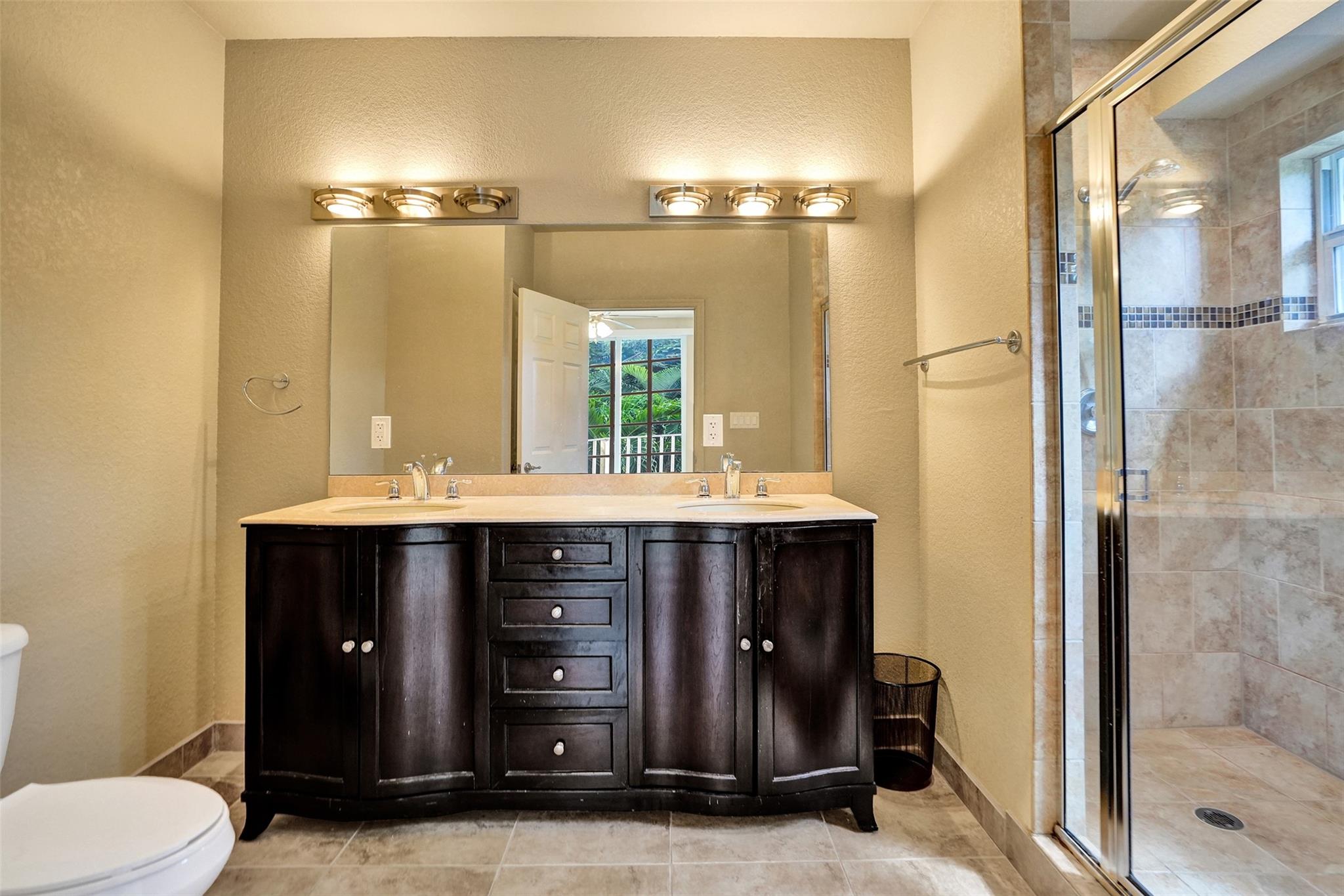 624 NE 29 Drive Townhomes - Residential