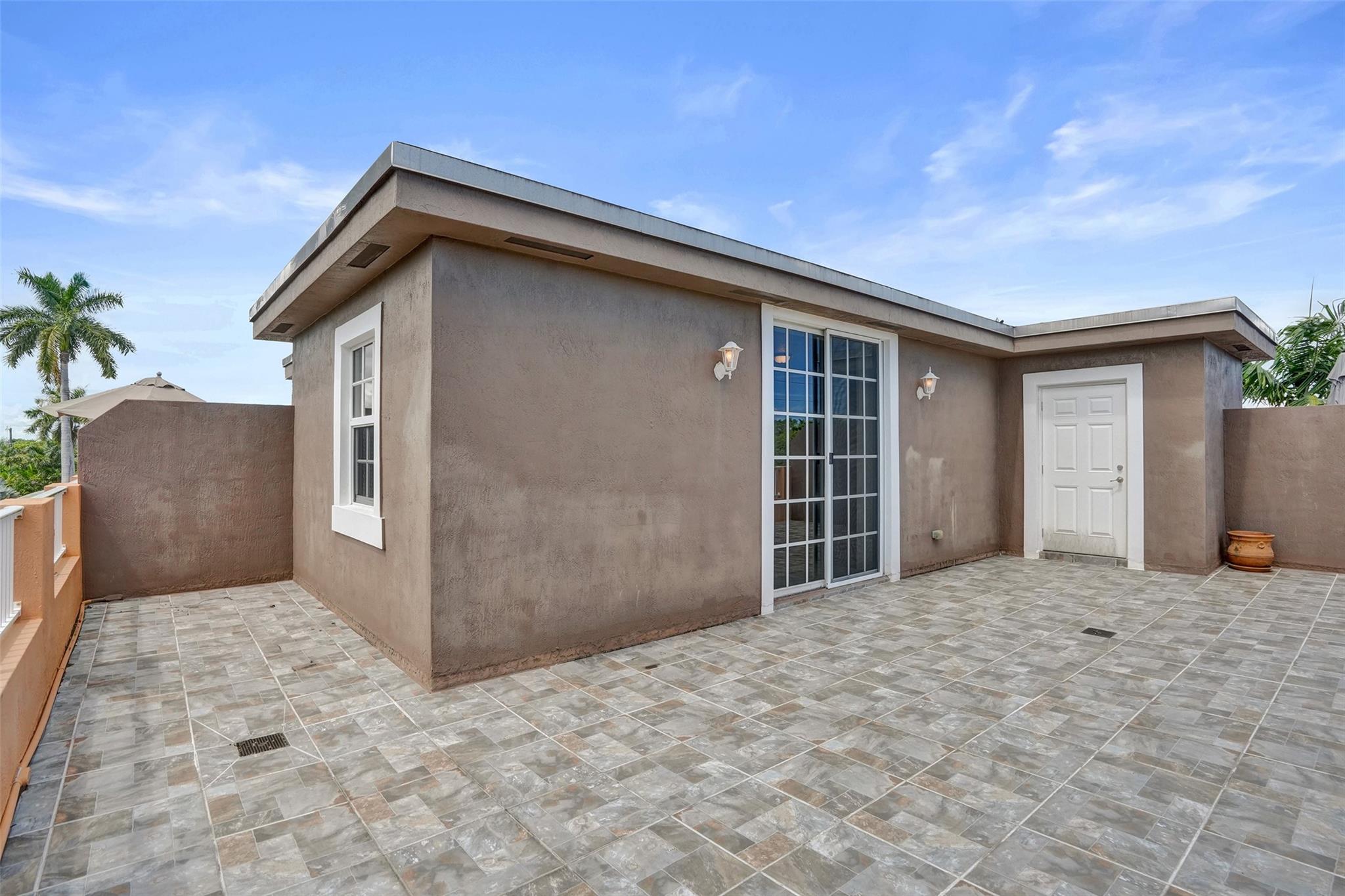624 NE 29 Drive Townhomes - Residential