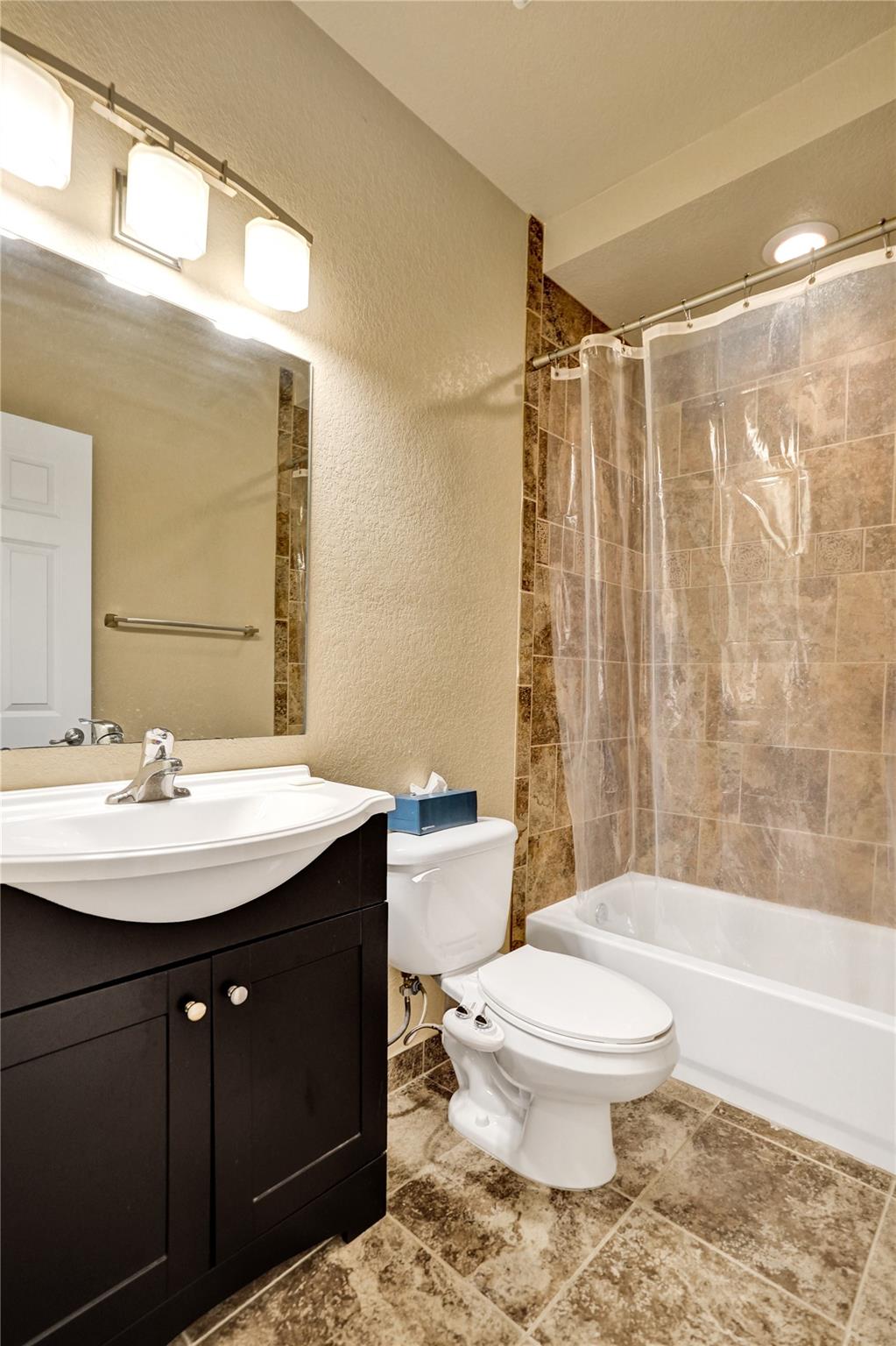 624 NE 29 Drive Townhomes - Residential