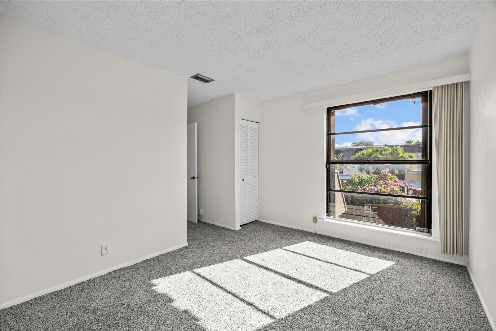 CEDAR GARDENS TOWNHOUSES - Residential