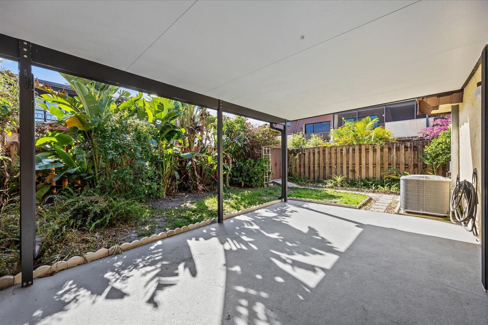 CEDAR GARDENS TOWNHOUSES - Residential