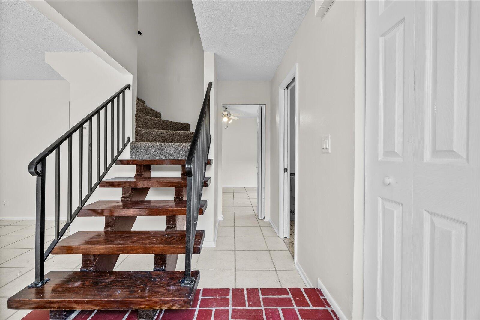 CEDAR GARDENS TOWNHOUSES - Residential