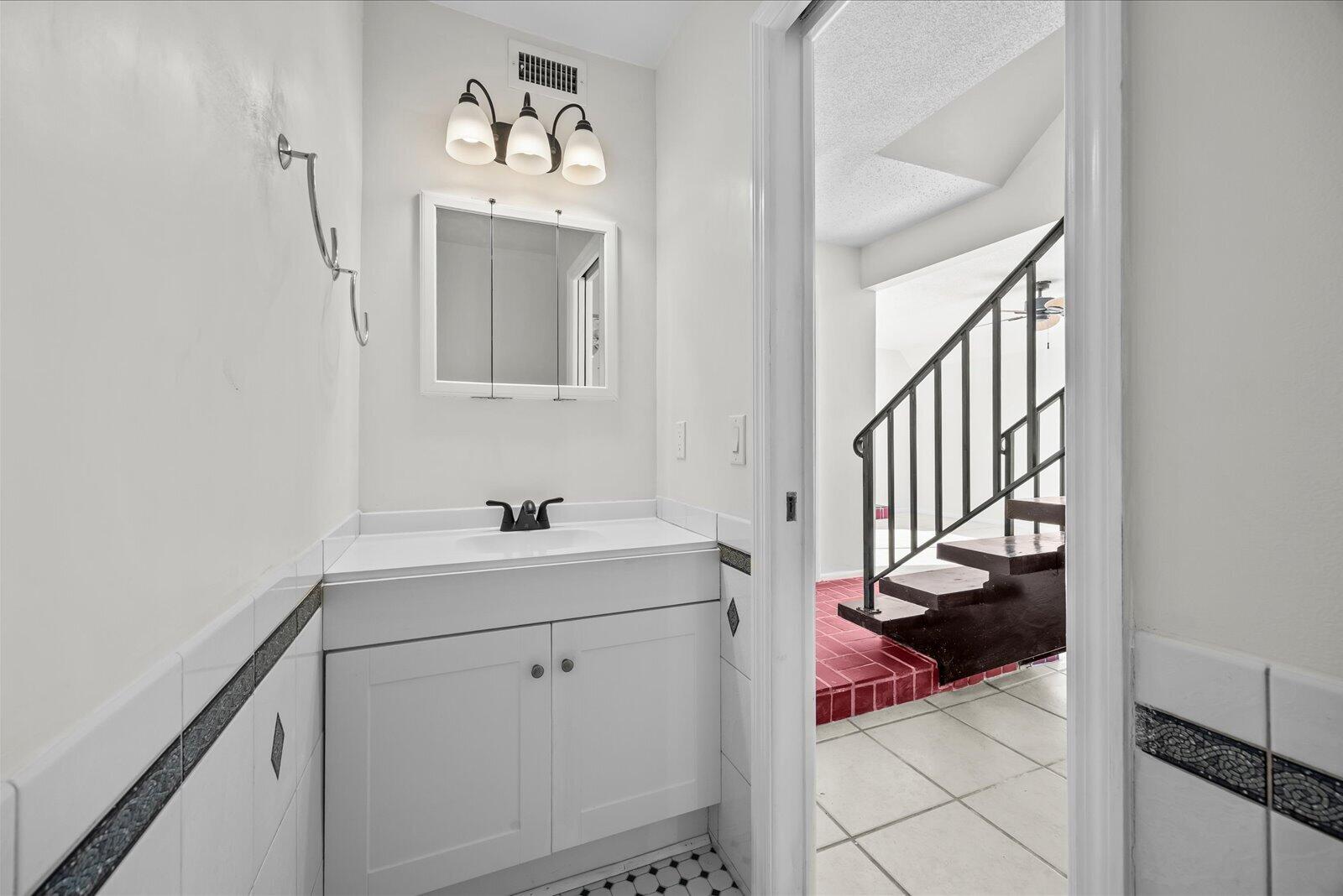 CEDAR GARDENS TOWNHOUSES - Residential