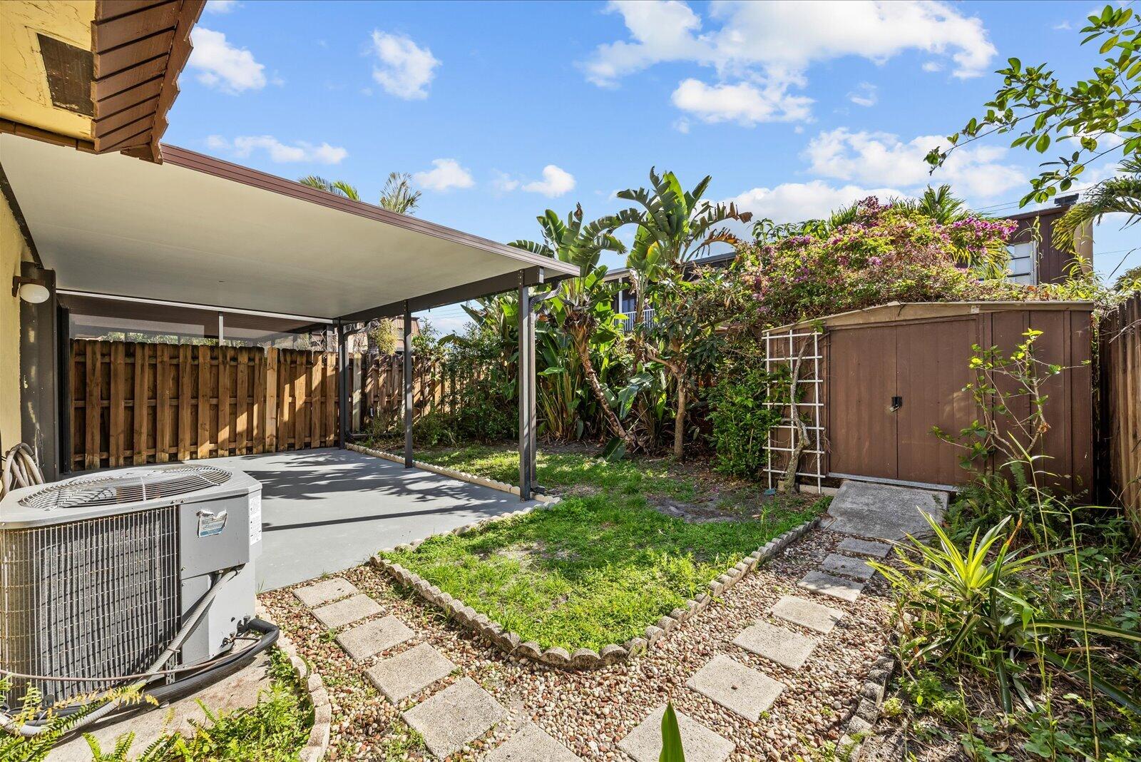 CEDAR GARDENS TOWNHOUSES - Residential
