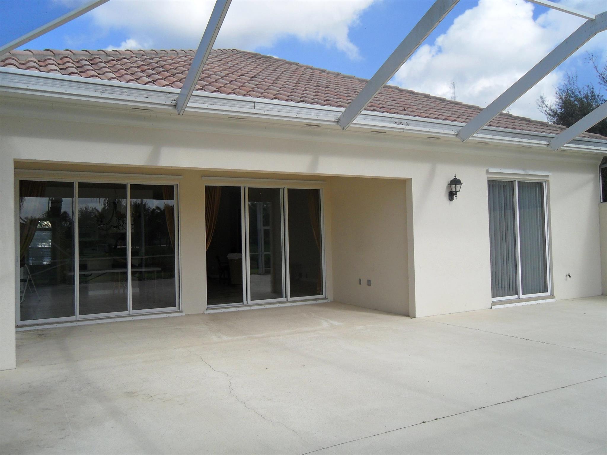 VILLAGEWALK OF WELLINGTON - Residential Lease