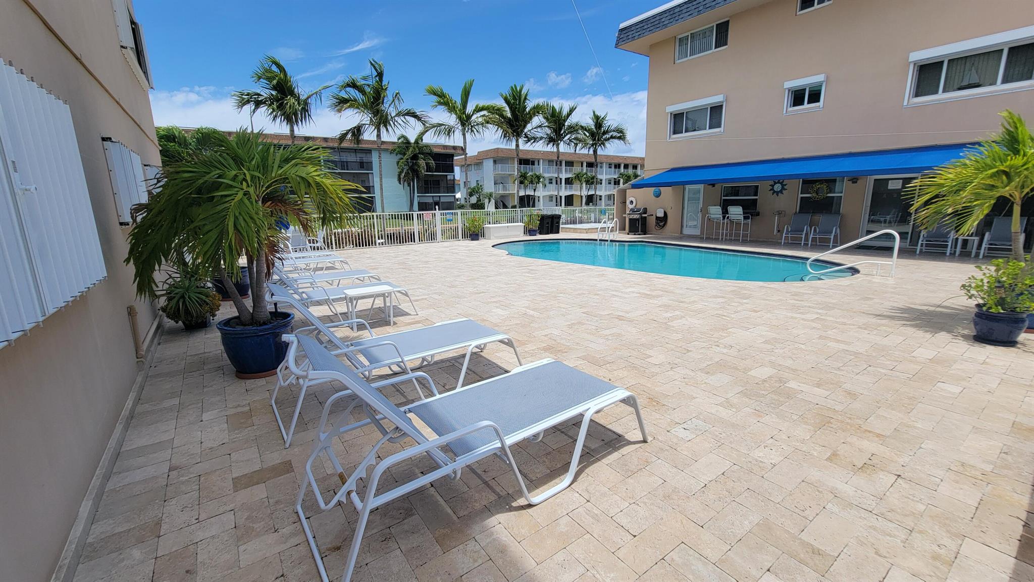 LAKE COLONY APTS THREE IN - Residential Lease