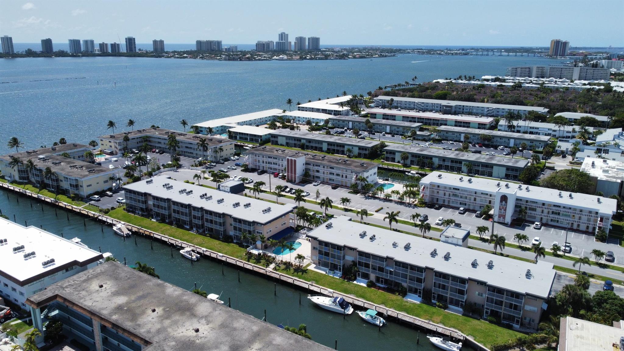 LAKE COLONY APTS THREE IN - Residential Lease