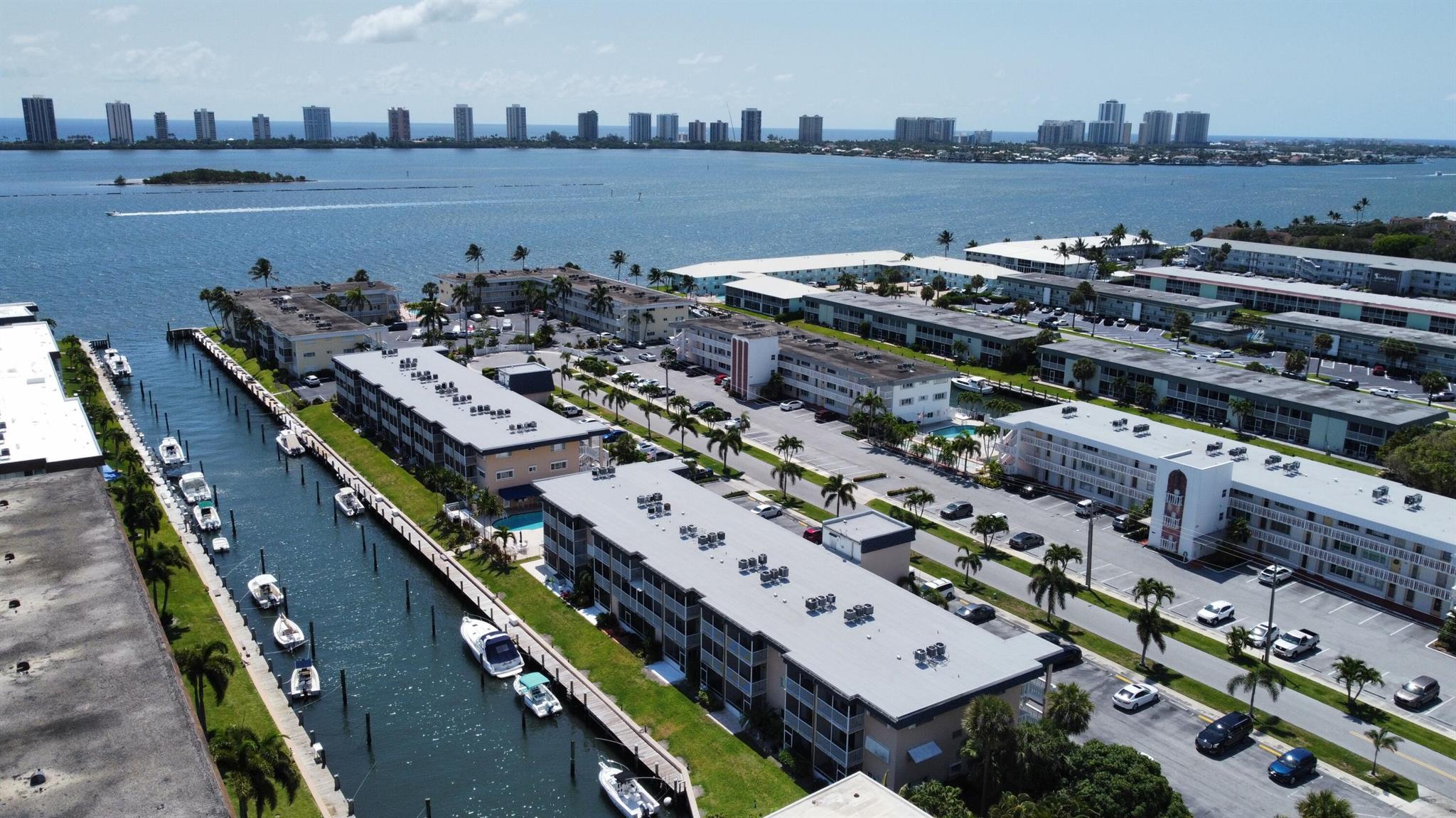 LAKE COLONY APTS THREE IN - Residential Lease
