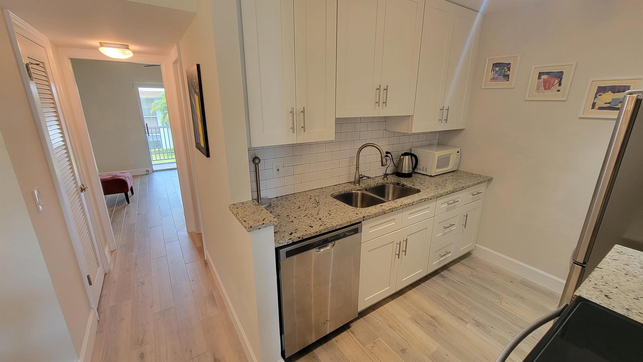 LAKE COLONY APTS THREE IN - Residential Lease