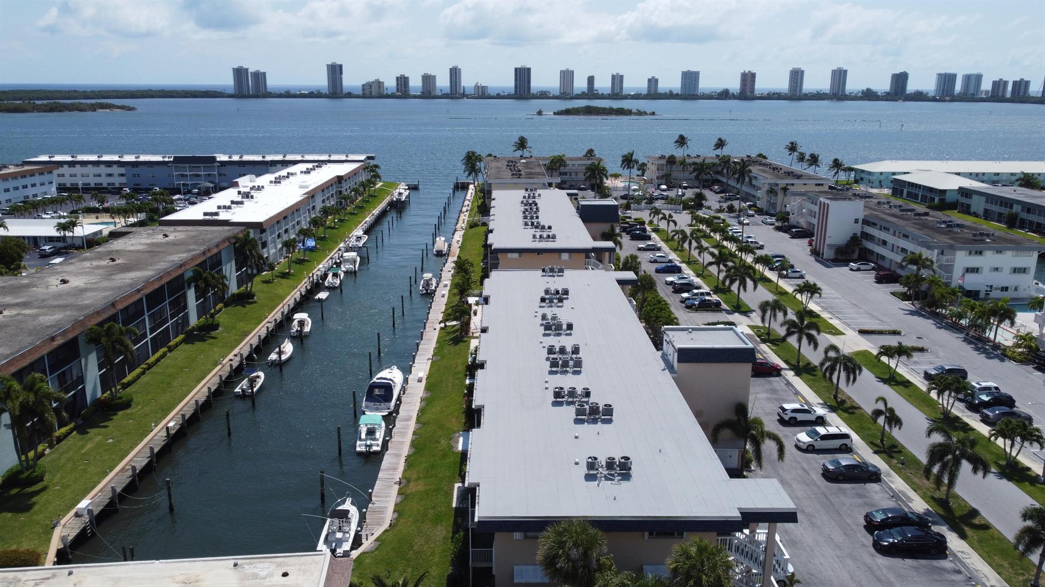 LAKE COLONY APTS THREE IN - Residential Lease