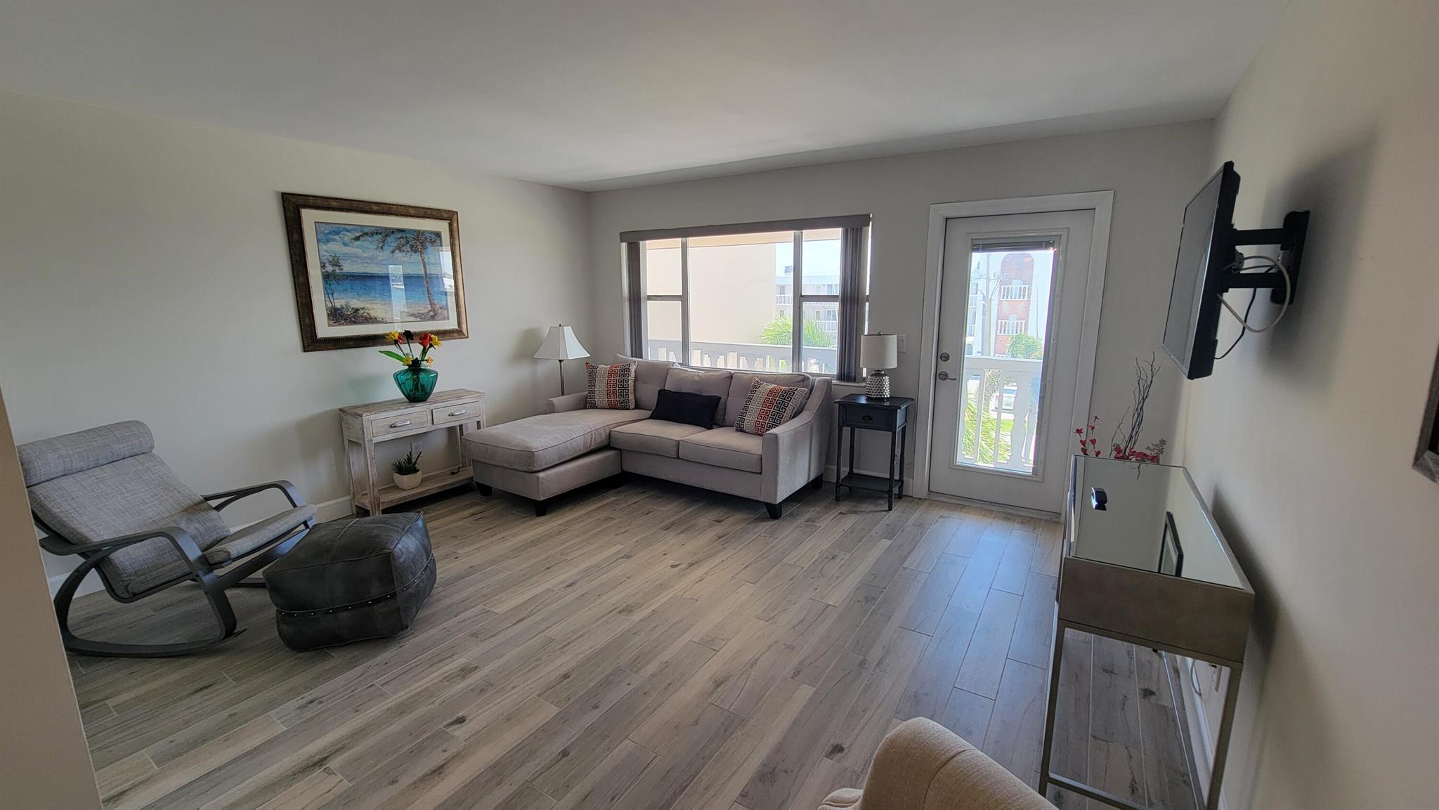 LAKE COLONY APTS THREE IN - Residential Lease