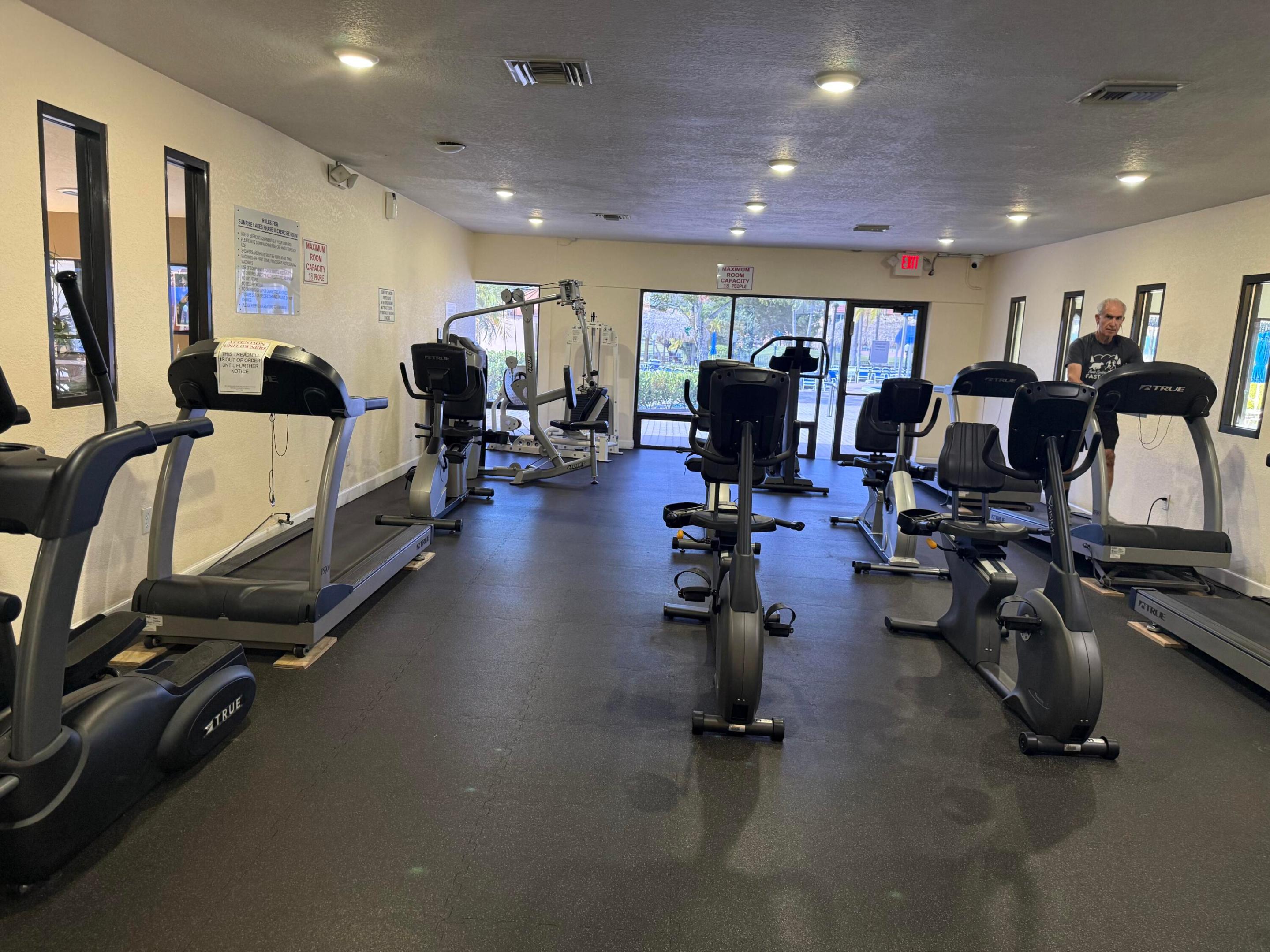 Sunrise Lakes Phase 4 Bldg 157-304 Linda Lessard - Residential