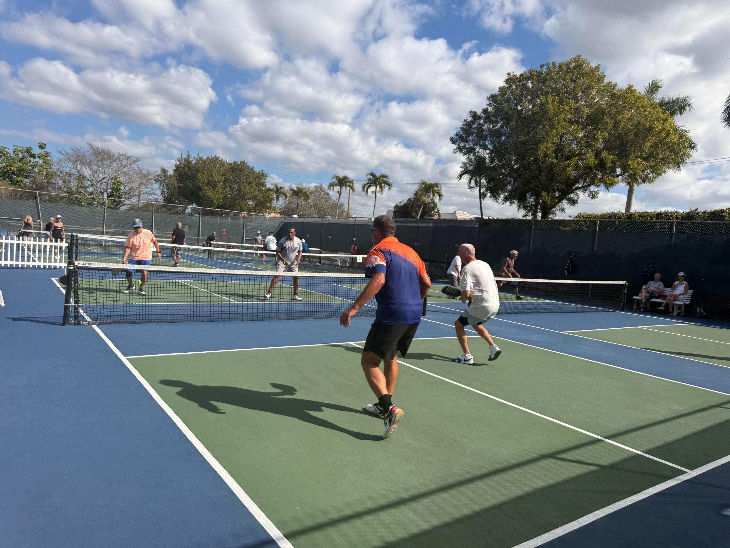 Sunrise Lakes Phase 4 Bldg 157-304 Linda Lessard - Residential