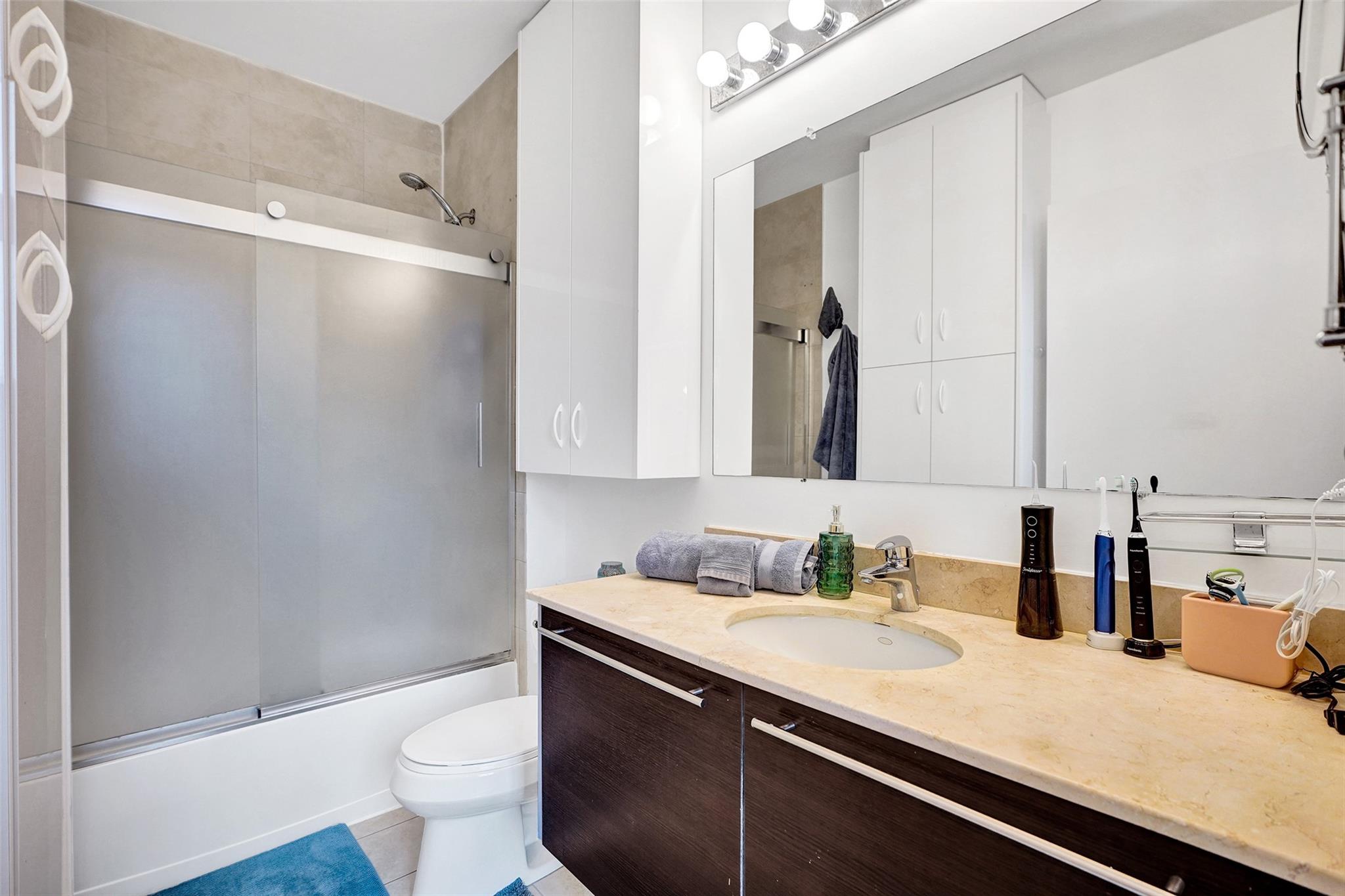 Quantum on The Bay - Residential