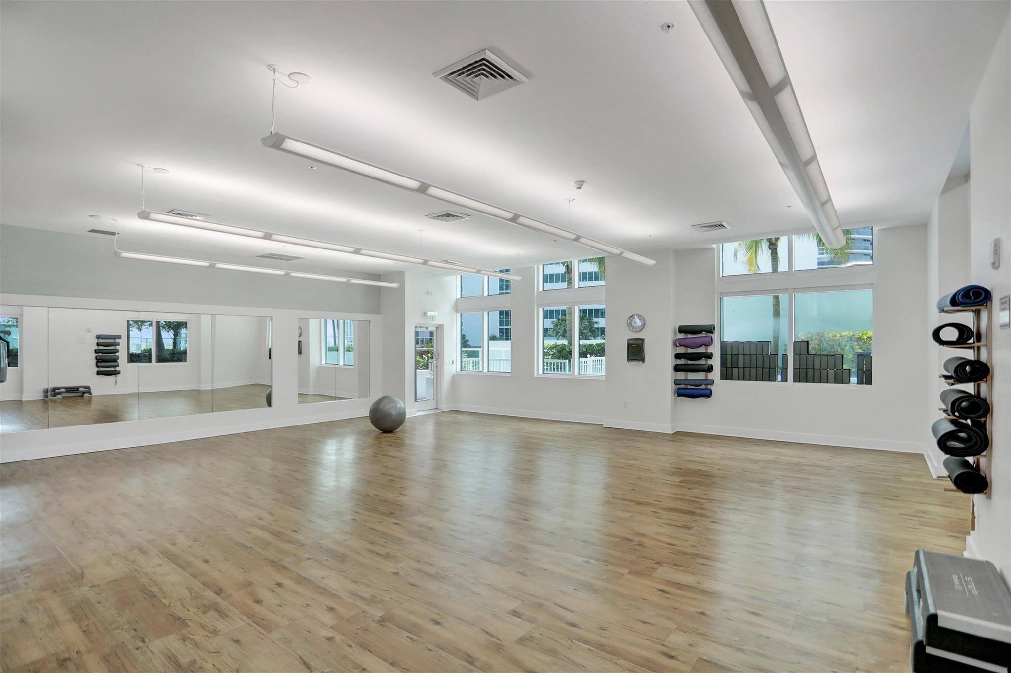 Quantum on The Bay - Residential