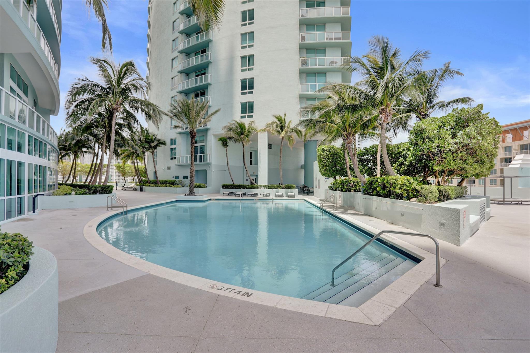 Quantum on The Bay - Residential