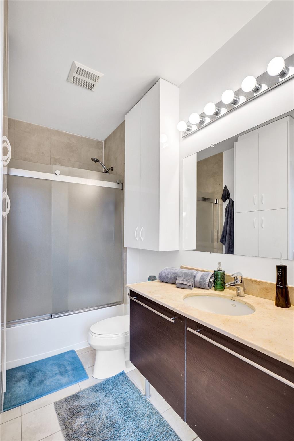 Quantum on The Bay - Residential