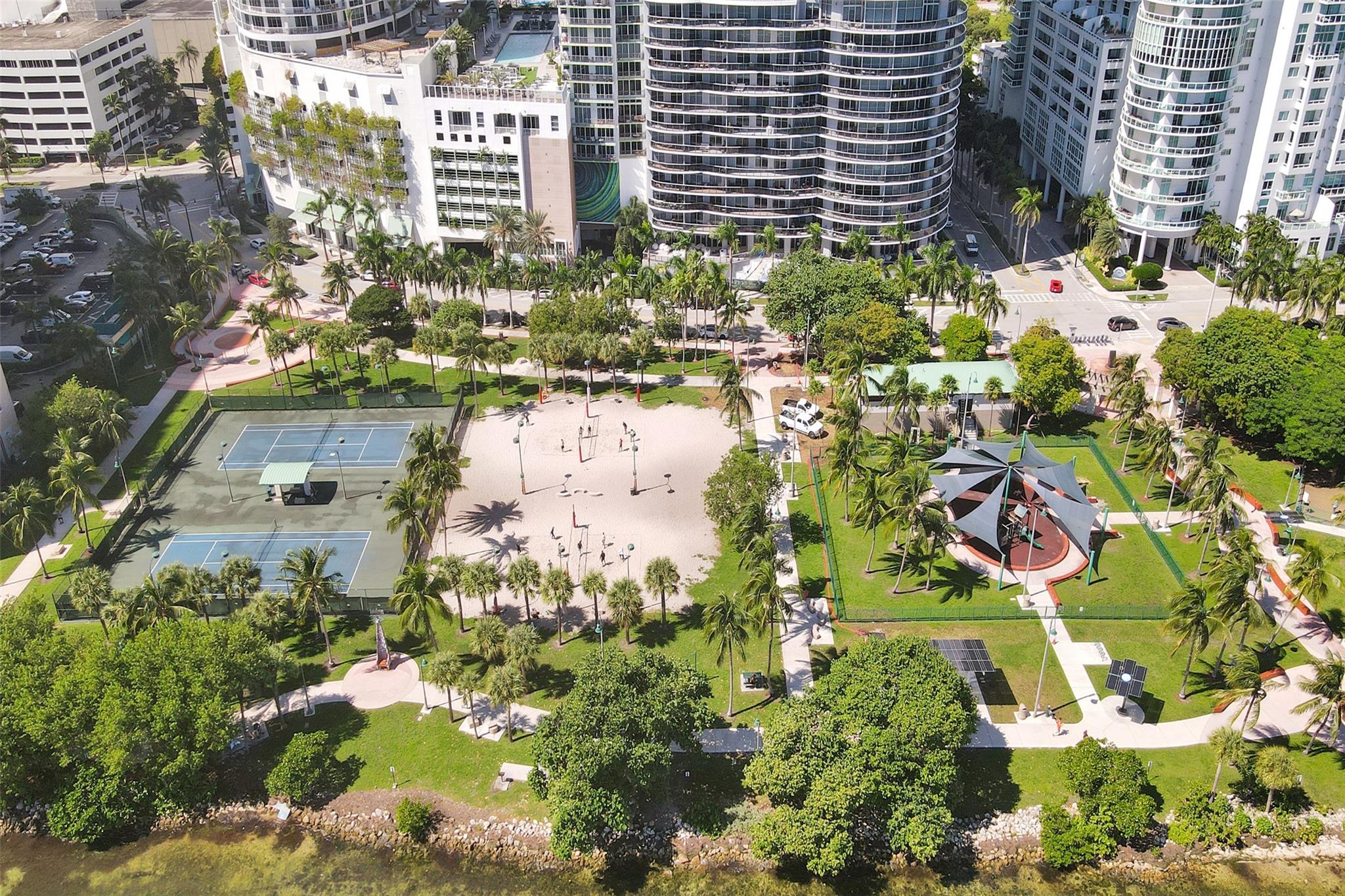 Quantum on The Bay - Residential